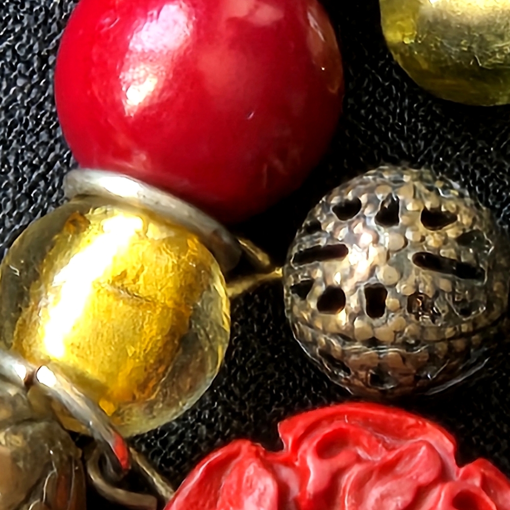 VTG Boho Multicolor Beaded Bracelet Stretch w Wood Glass Metal and Resin Beads - Picture 8 of 9